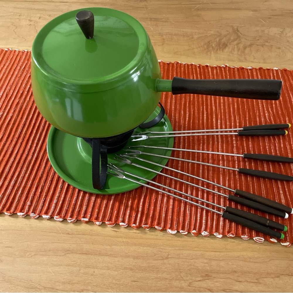 Vintage MCM fondue set